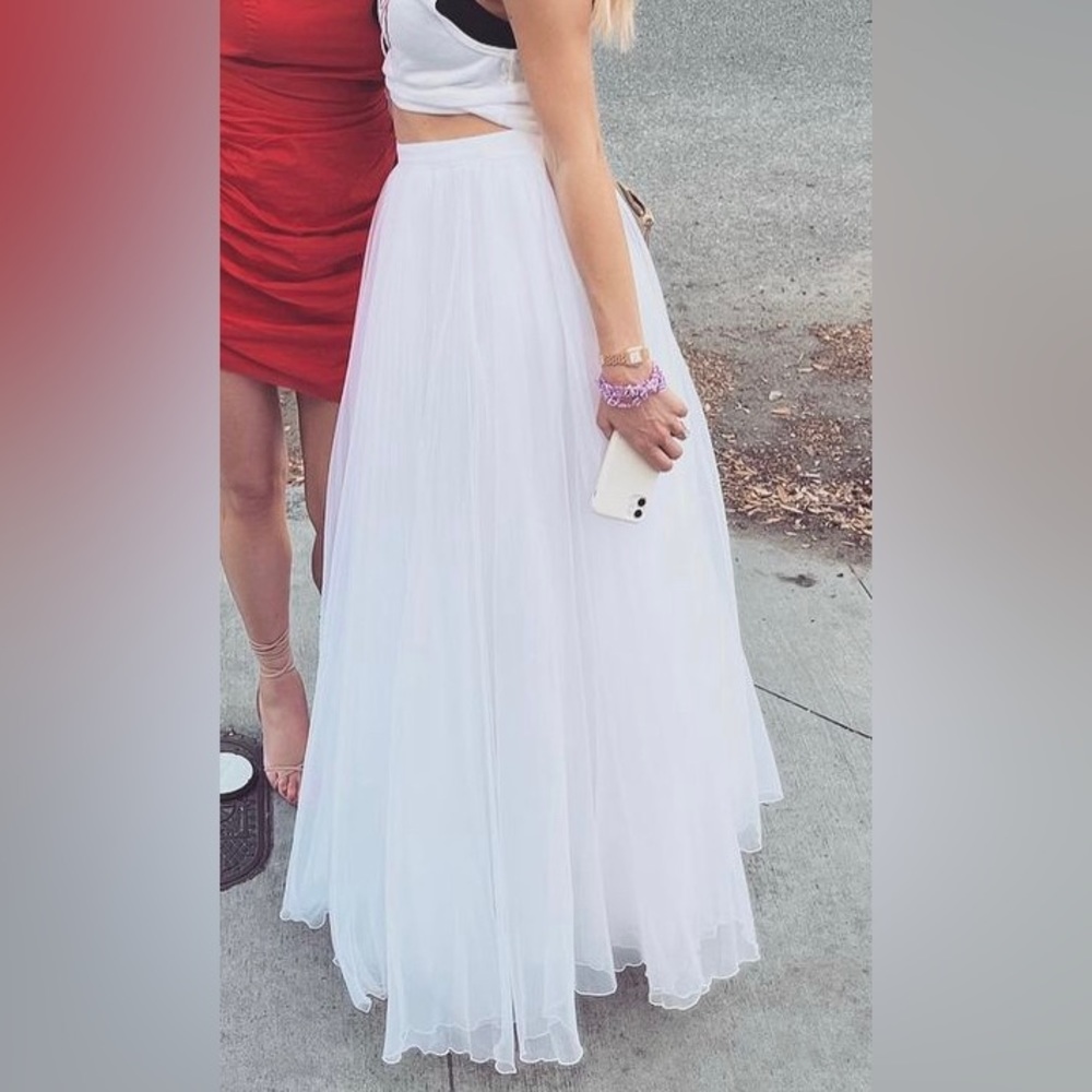 Alice & Olivia White tulle Maxi skirt